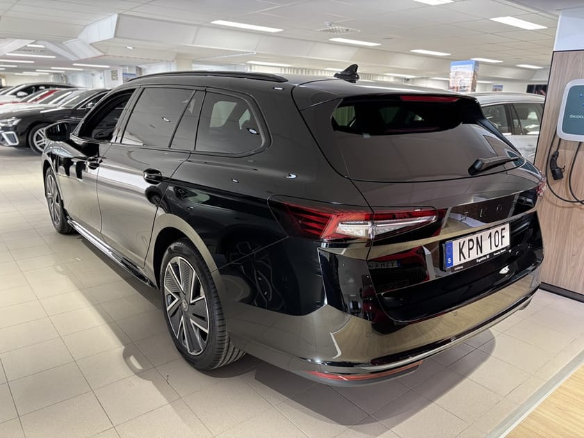 Bild 4 av Škoda Superb iV Kombi