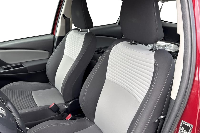 Bilde 4 av Toyota Yaris Hybrid Navi I Komp. service I Velholdt