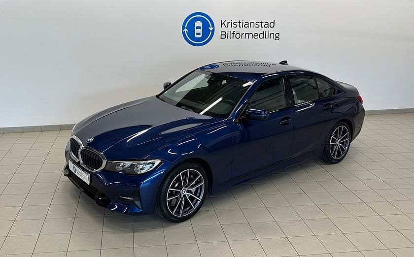 Bild 4 av BMW 330i Sedan Aut. Sport Line Läder, Navigation, LED,