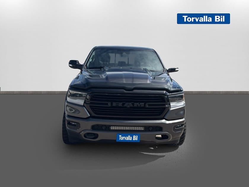 Bild 3 av RAM 1500 Crew Cab 5.7 V8 HEMI 4x4 Laramie Night Edition