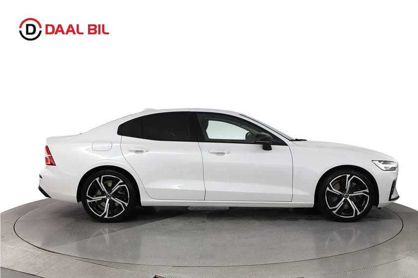 Bild 5 av Volvo S60 B5 250HK PLUS DARK H/K® B-KAM NAVI LÄDER NFC 4-ZON