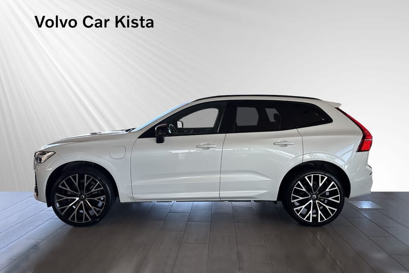 Bild 3 av Volvo XC60 Recharge T8 R-Design Läder Drag Pano H/K B-Kamera