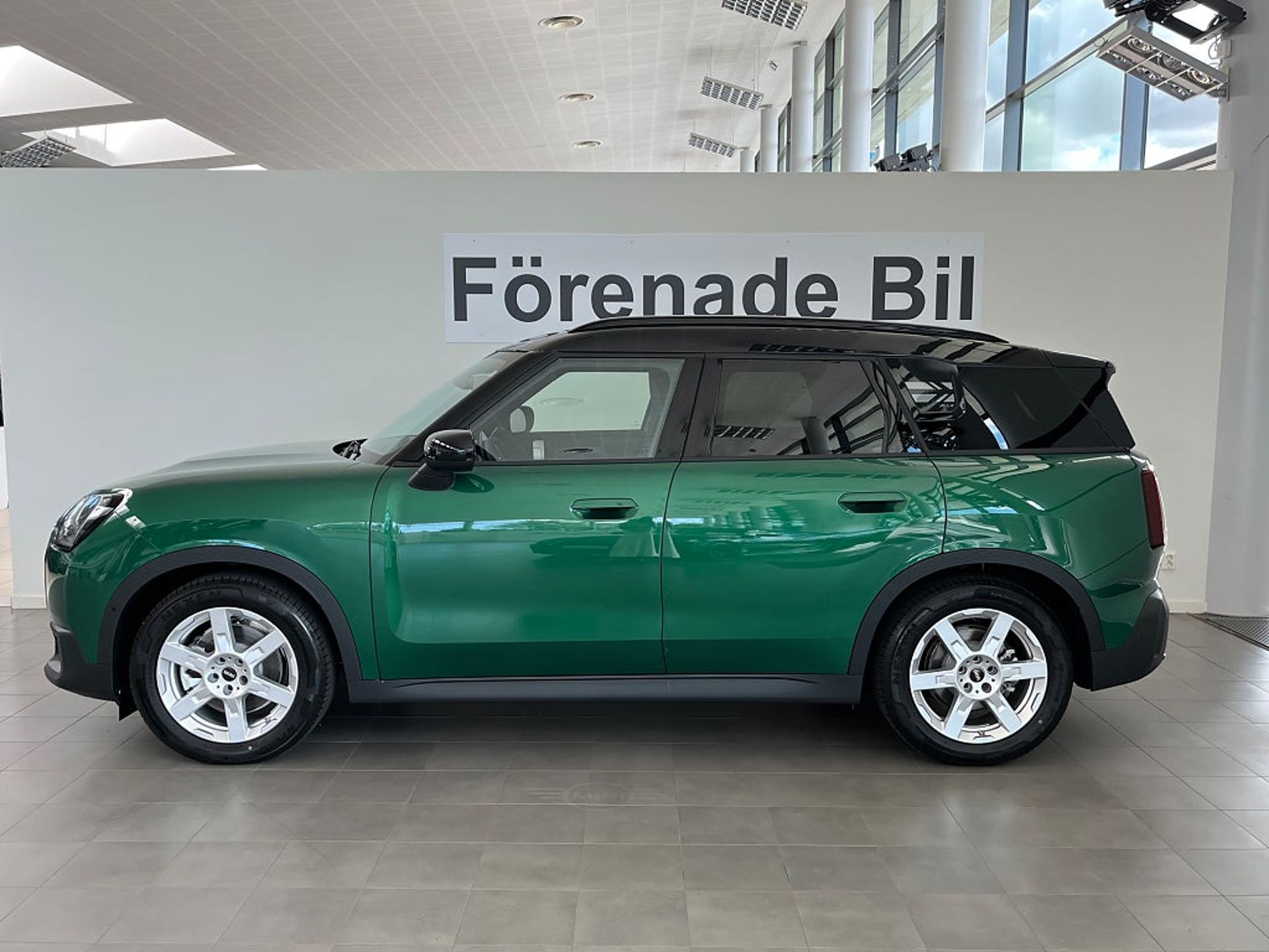 MINI Countryman SE Essential 2026, bild 3/10