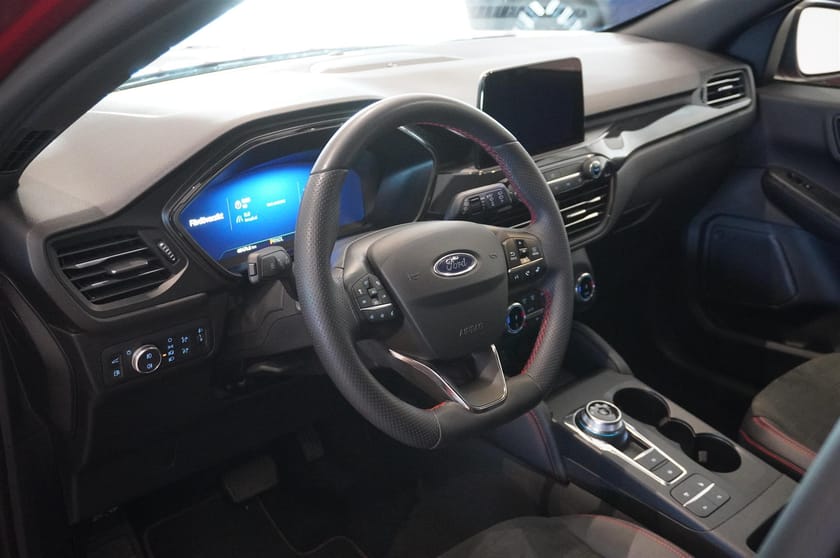 Bild 2 av Ford Kuga Plug-In Hybrid ST-Line X PHEV Drag Adpt Fart