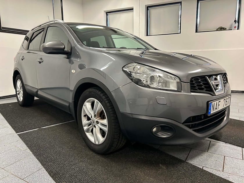 Bild 3 av Nissan Qashqai+2 1.6 dCi 130 hk 7 sits Panorama Drag Nybes Nyservad Nav