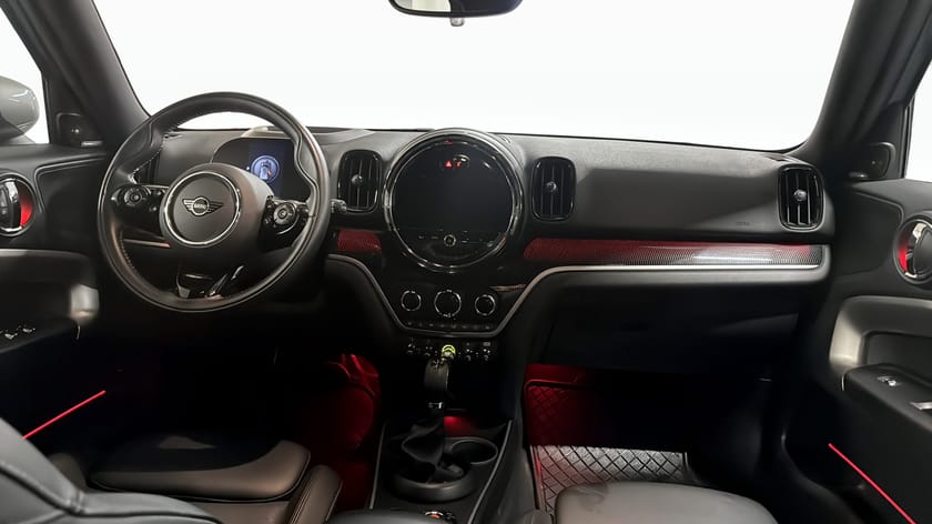 Bild 4 av MINI Countryman Cooper SE ALL4 / H&K / Head-up / Adaptiv farth