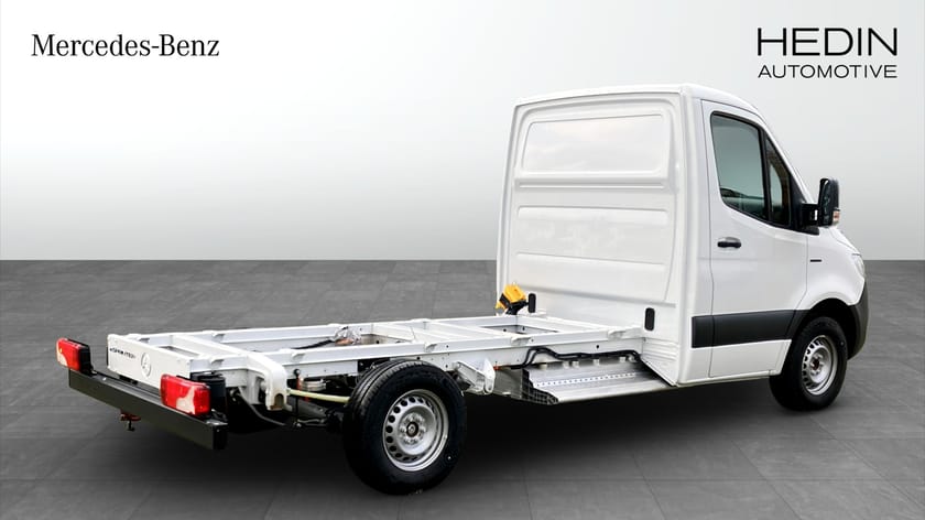 Bild 2 av Mercedes-Benz eSprinter 414 Chassi 81 kWh EH | Lagerbil