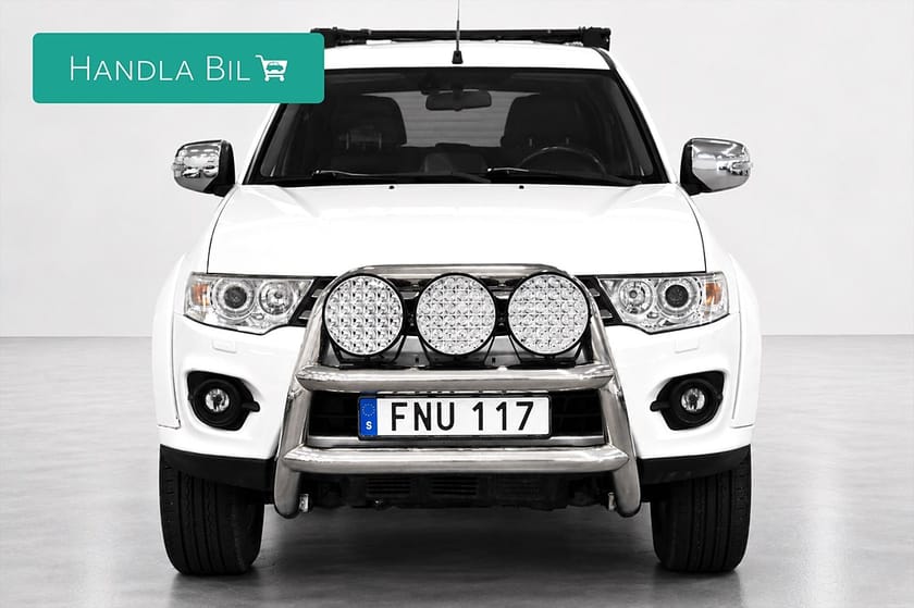 Bild 3 av Mitsubishi L200 Dubbelhytt 2.5 4x4 Aut Dragkrok Kåpa Nybes 178hk
