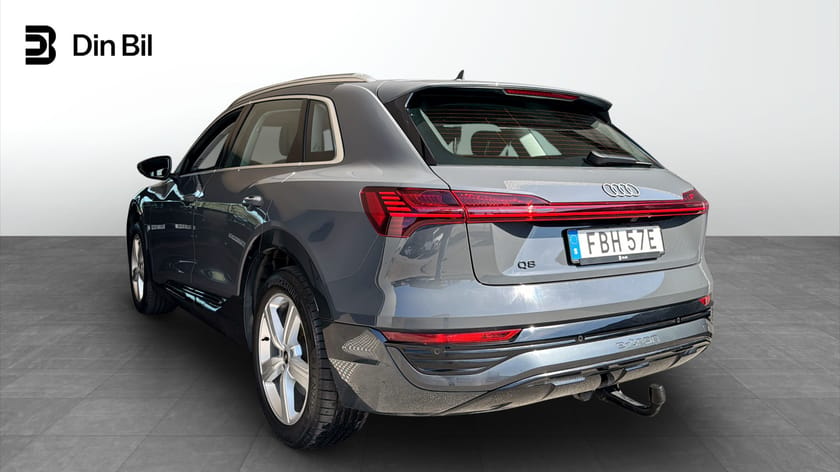 Bild 3 av Audi Q8 50 e-tron quattro Drag/Backkamera