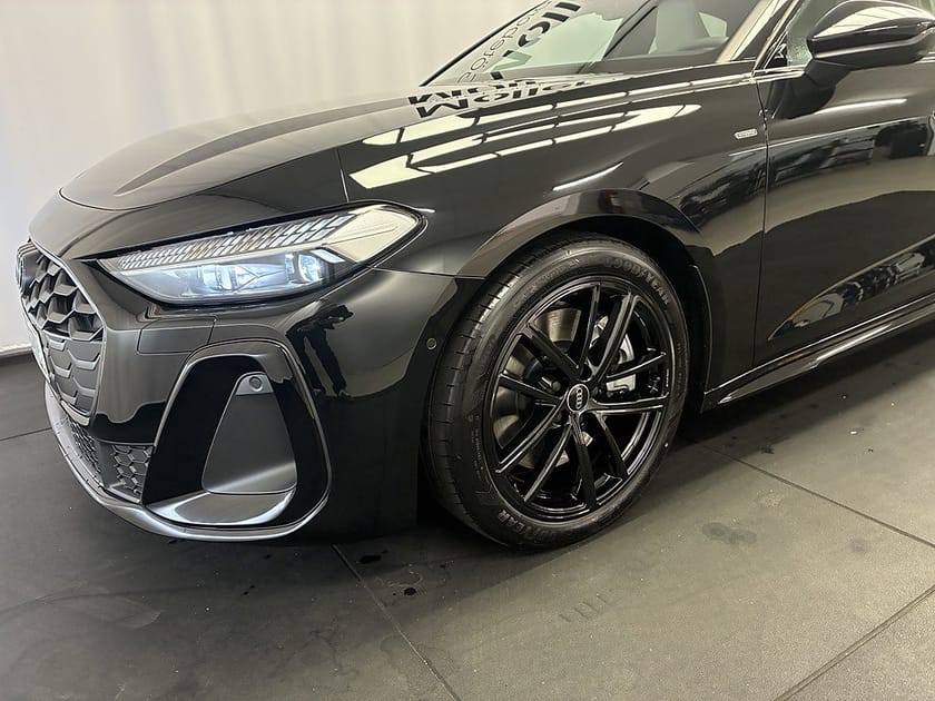 Bild 4 av Audi A5 Sedan e-hybrid quattro 220 KW S TRONIC