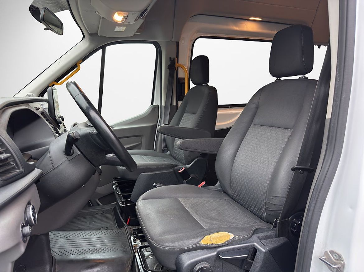 Ford Transit 350 Kombi, bild 9 av 22