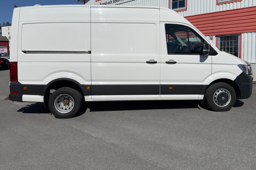 Bild 4 av Volkswagen Crafter 50 2.0 TDI RWD VERKSTADSINREDD KAMERA DRAG MOMSBIL