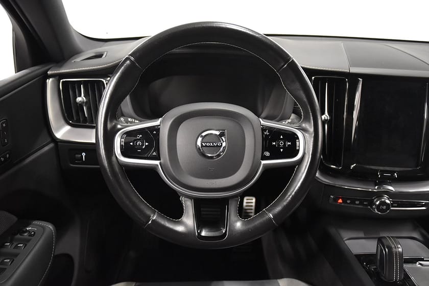 Bild 2 av Volvo XC60 AWD R-Design Drag D-Värm AdaptivF Rattv 197hk