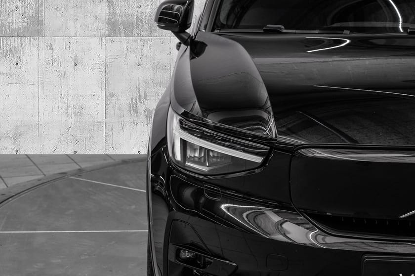 Bilde 4 av Volvo XC40 Recharge Twin motor El. Plus 408Hk. Hengerfeste og LED-Bar