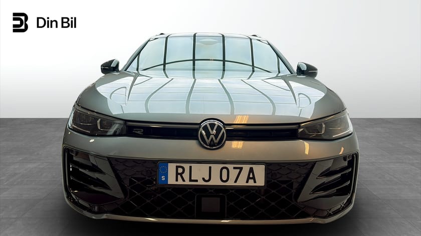 Bild 4 av Volkswagen Passat Variant eHybrid R-LINE 1.5 TSI 272HK Pano/Läder