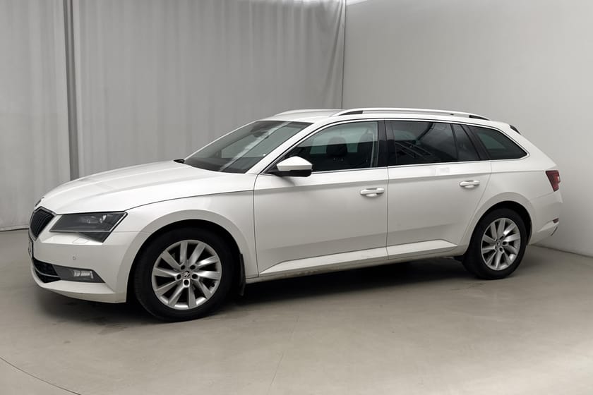 Bild 2 av Škoda Superb Kombi 2.0 TDI 4x4 (190hk) Business Style