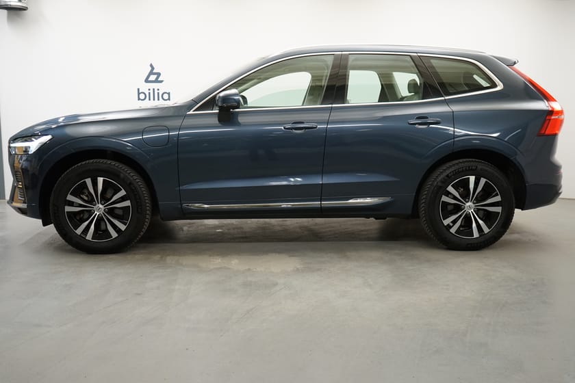 Bild 2 av Volvo XC60 Recharge T6 II Core Edition, Navigation, Dragkrok, Taklucka