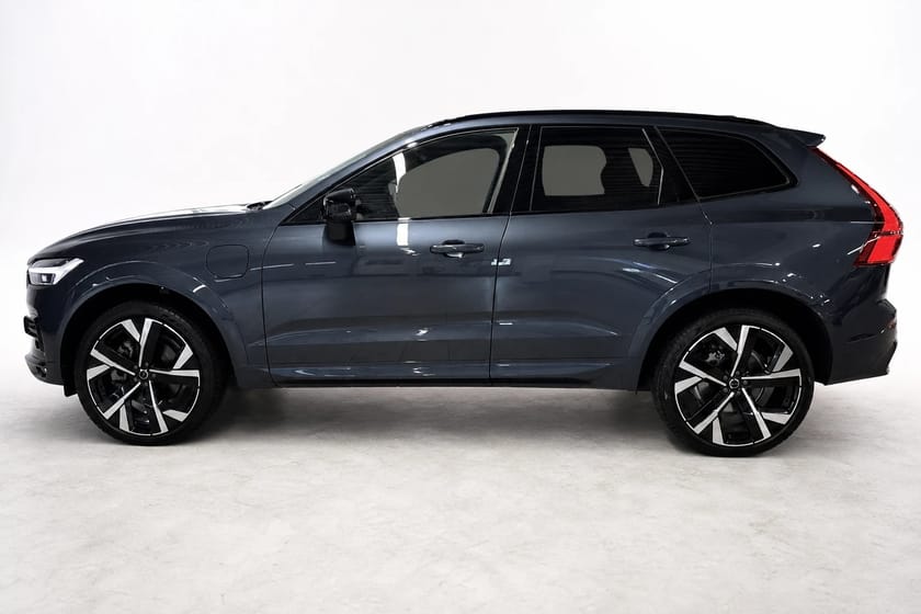 Bild 2 av Volvo XC60 T6 Plus Black Nordic Edt Luftfjädring *Hög spec*