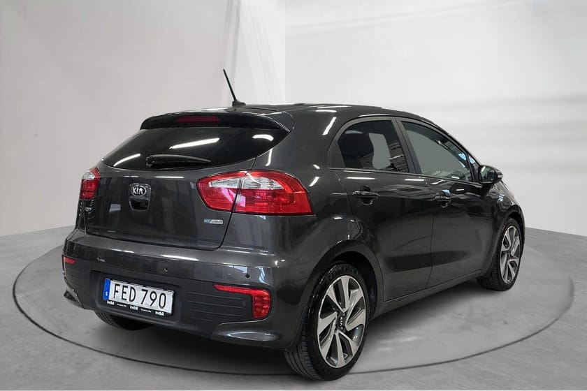 Bild 3 av Kia Rio 1.2 (85hk) Special Edition GPS Backkamera