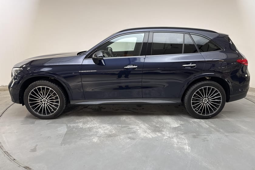Bild 2 av Mercedes-Benz GLC 300 e 4MATIC X254 (313hk) AMG Night Burmester