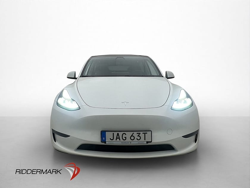 Bild 3 av Tesla Model Y Long Range AWD 514hk Pano Drag Autopilot MOMS