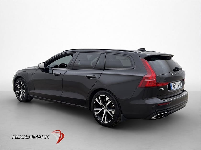 Bild 5 av Volvo V60 T8 392hk AWD R-Design Pano Värm Drag Kamera VOC