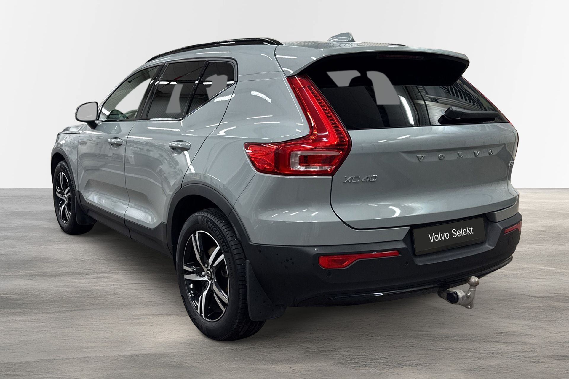 Volvo XC40 B3 FWD Bensin Plus Dark 2025, bild 2/10