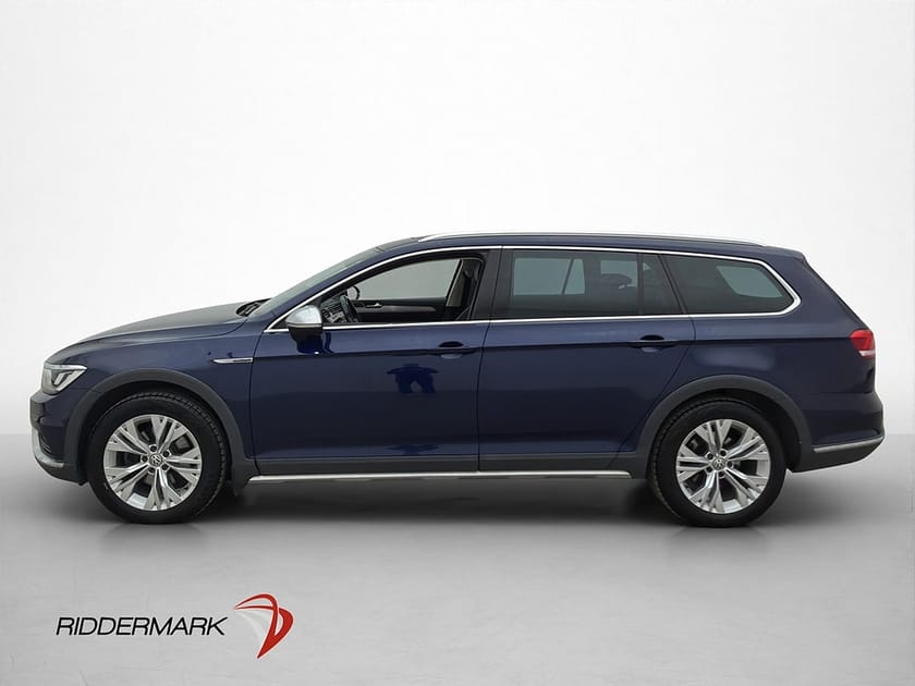 Bild 5 av Volkswagen Passat Alltrack 4M Executive Cockpit Pano Drag