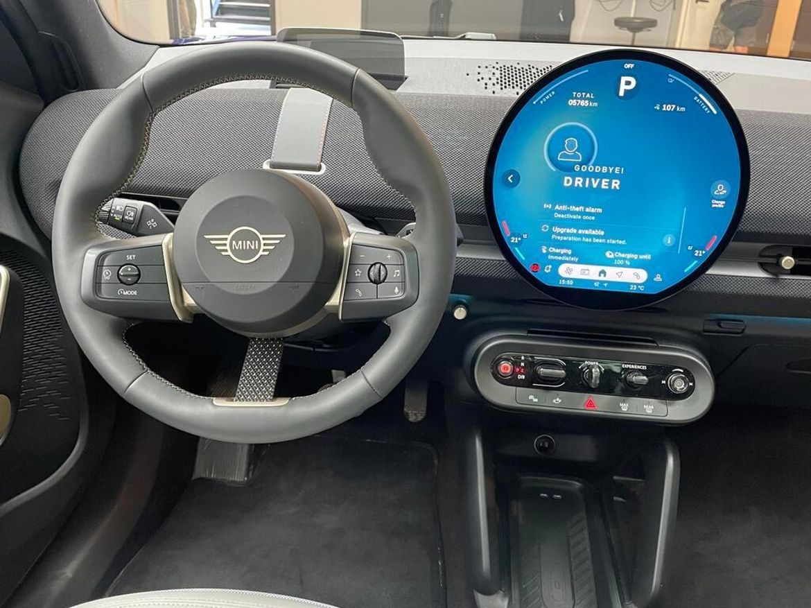 MINI Aceman E, 184hp, 2025