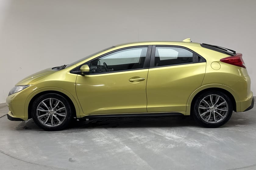 Bild 2 av Honda Civic 1.8 i-VTEC 5dr (142hk)