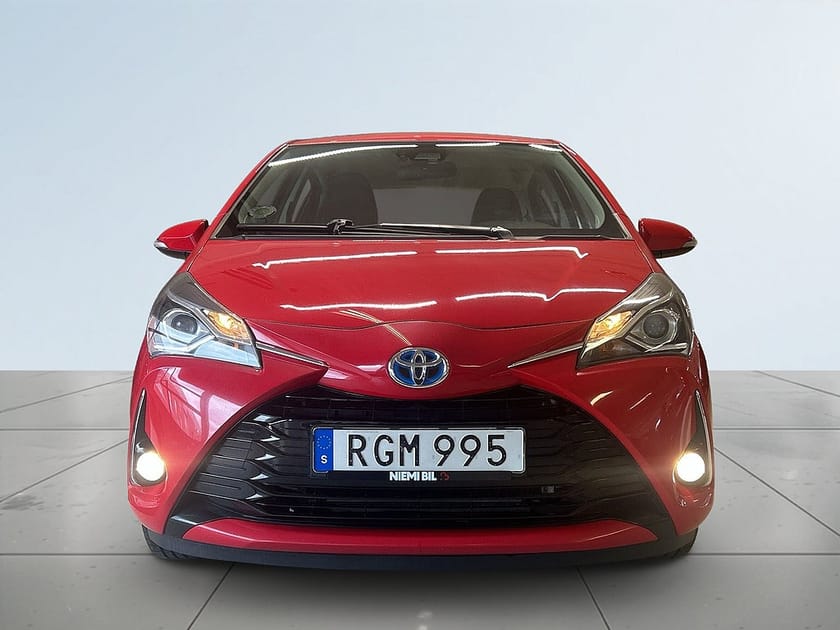 Bild 2 av Toyota Yaris Hybrid e-CVT Active Euro 6
