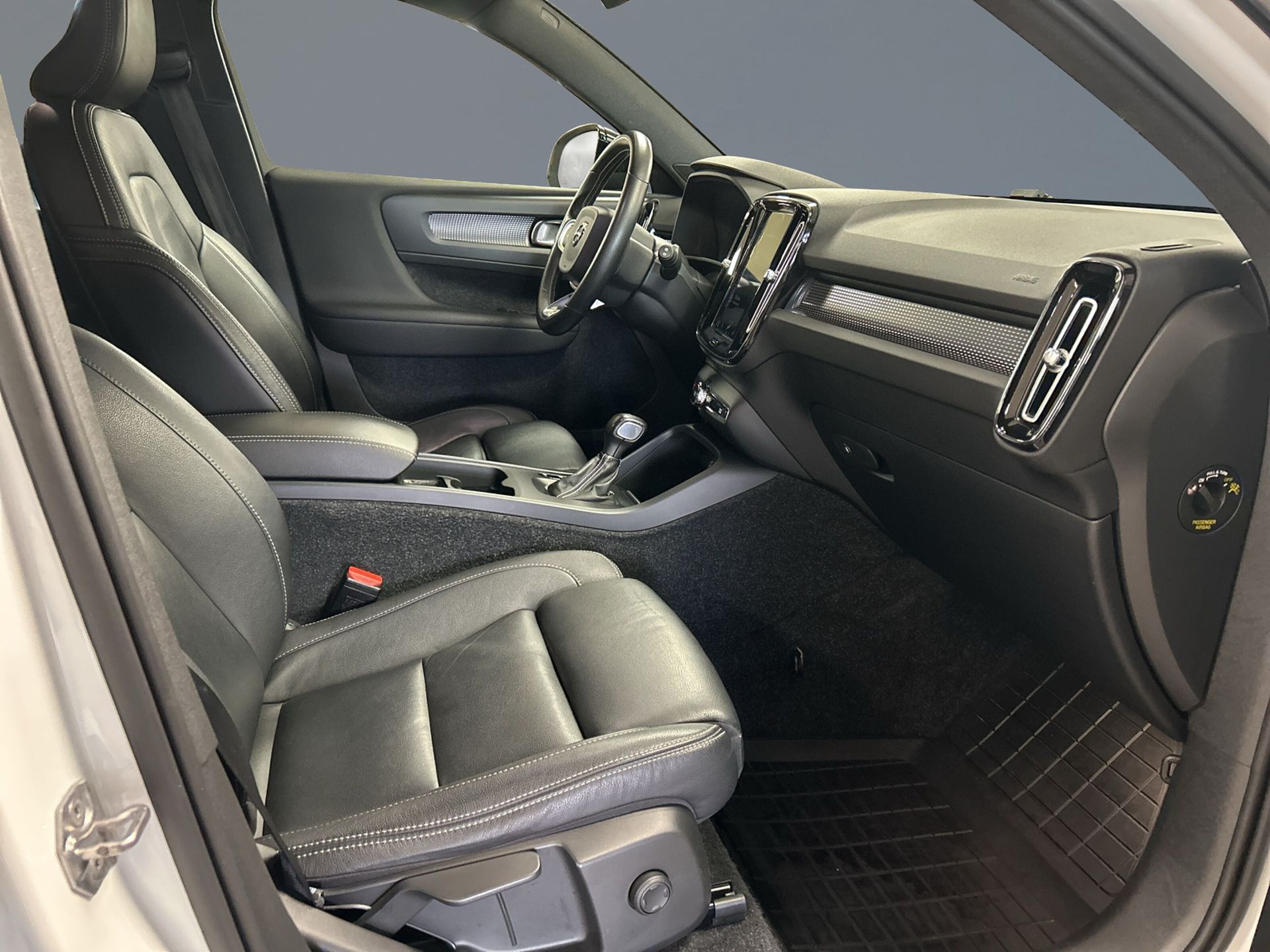 Volvo XC40 D3 FWD R-Design 2019, bild 6/10