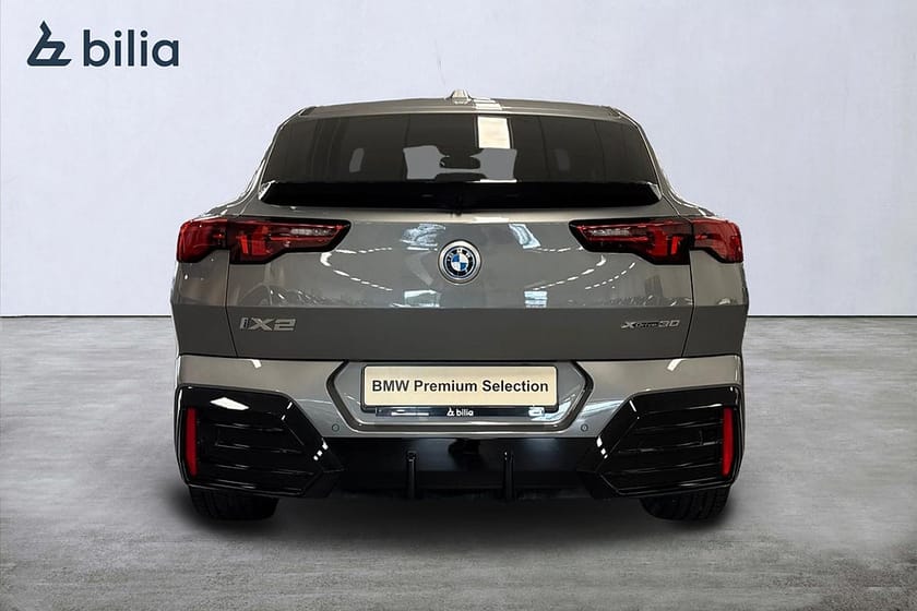 Bild 4 av BMW iX2 xDrive30 M-sport | Drag | Aktiv farth. | Backkamera