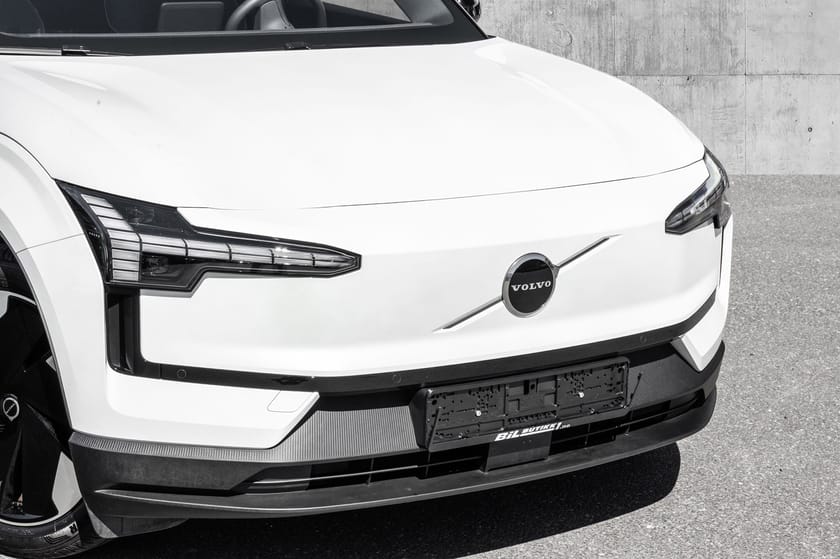Bilde 2 av Volvo EX30 Twin Motor Performance TwinMotor Plus/Harman/Kardon/Ryggekamera/AWD