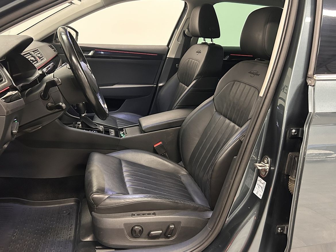 Škoda Škoda Superb Kombi — bild 10