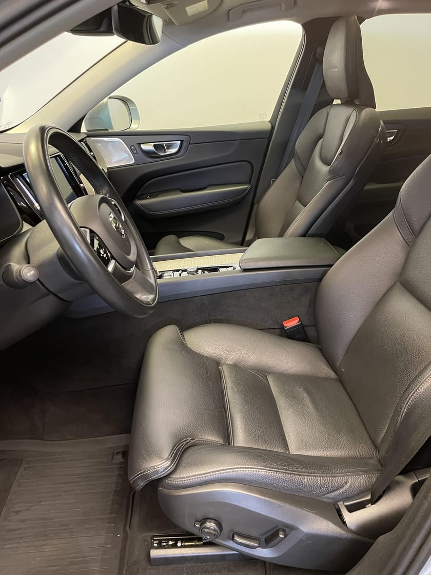 Bild 5 av Volvo XC60 T8 TE Inscription / Dragkrok / Tonade rutor / Bowers & Wilkins /