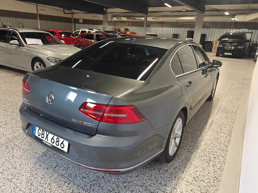 Bild 5 av Volkswagen Passat 2.0 TDI, 4Motion, DSG,190hk GT, P-Värm, Drag, V-hjul