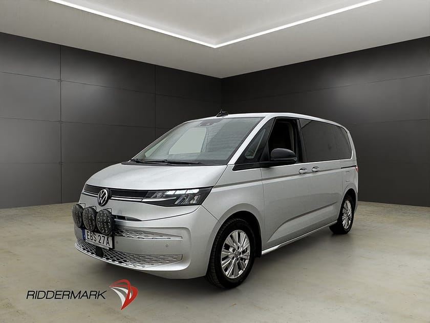 Bild 3 av Volkswagen Multivan eHybrid Life Plus Cockpit Drag B-Kamera