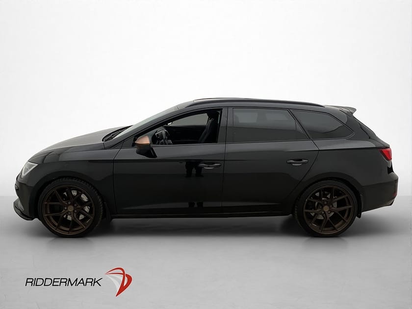 Bild 4 av SEAT León Cupra ST 2.0 TSI 4Drive Pano Beats Carplay Navi