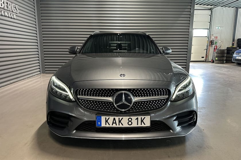 Bild 2 av Mercedes-Benz C 220 T d 9G-Tronic AMG Backkamera Panorama Navi Drag Eu6