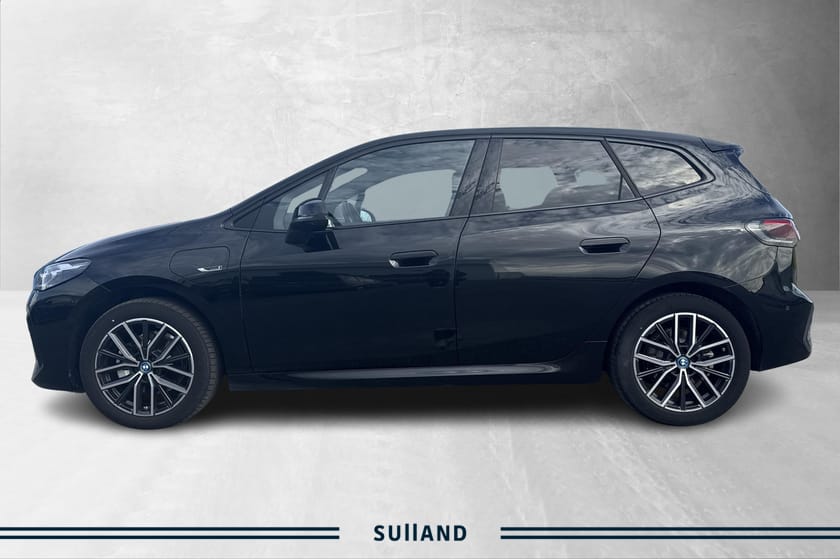Bilde 2 av BMW 225e xDrive Active Tourer 2023 | 23 000 km | Firehjulstrekk | Plug-in hybrid