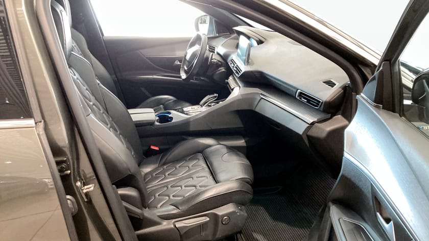 Bild 3 av Peugeot 3008 GT HYBRID4 Plug-In 300hk AWD Dragkrok