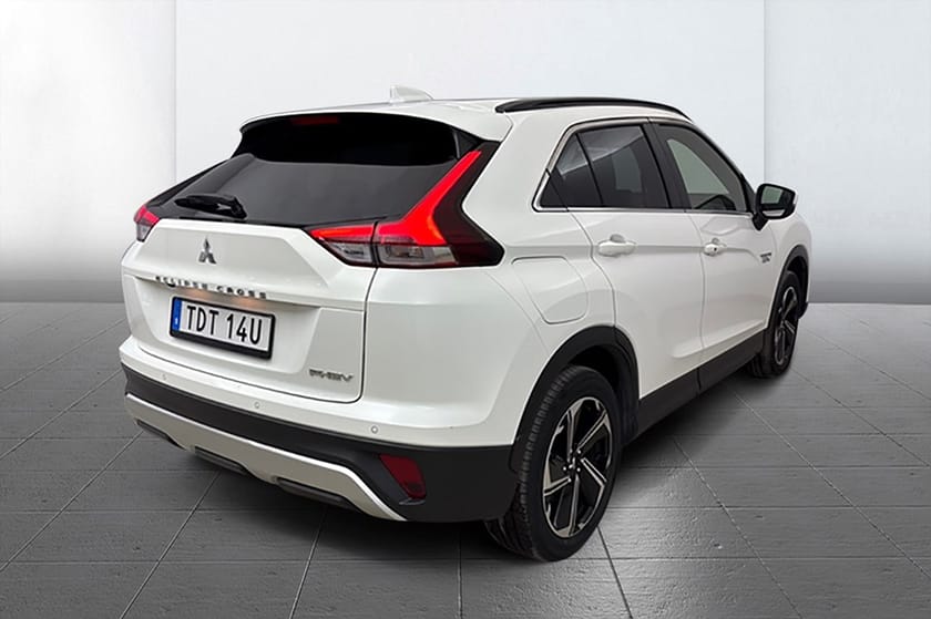 Bild 5 av Mitsubishi Eclipse Cross PHEV 2.4 AWD Delläder Kamera Keyless 188hk