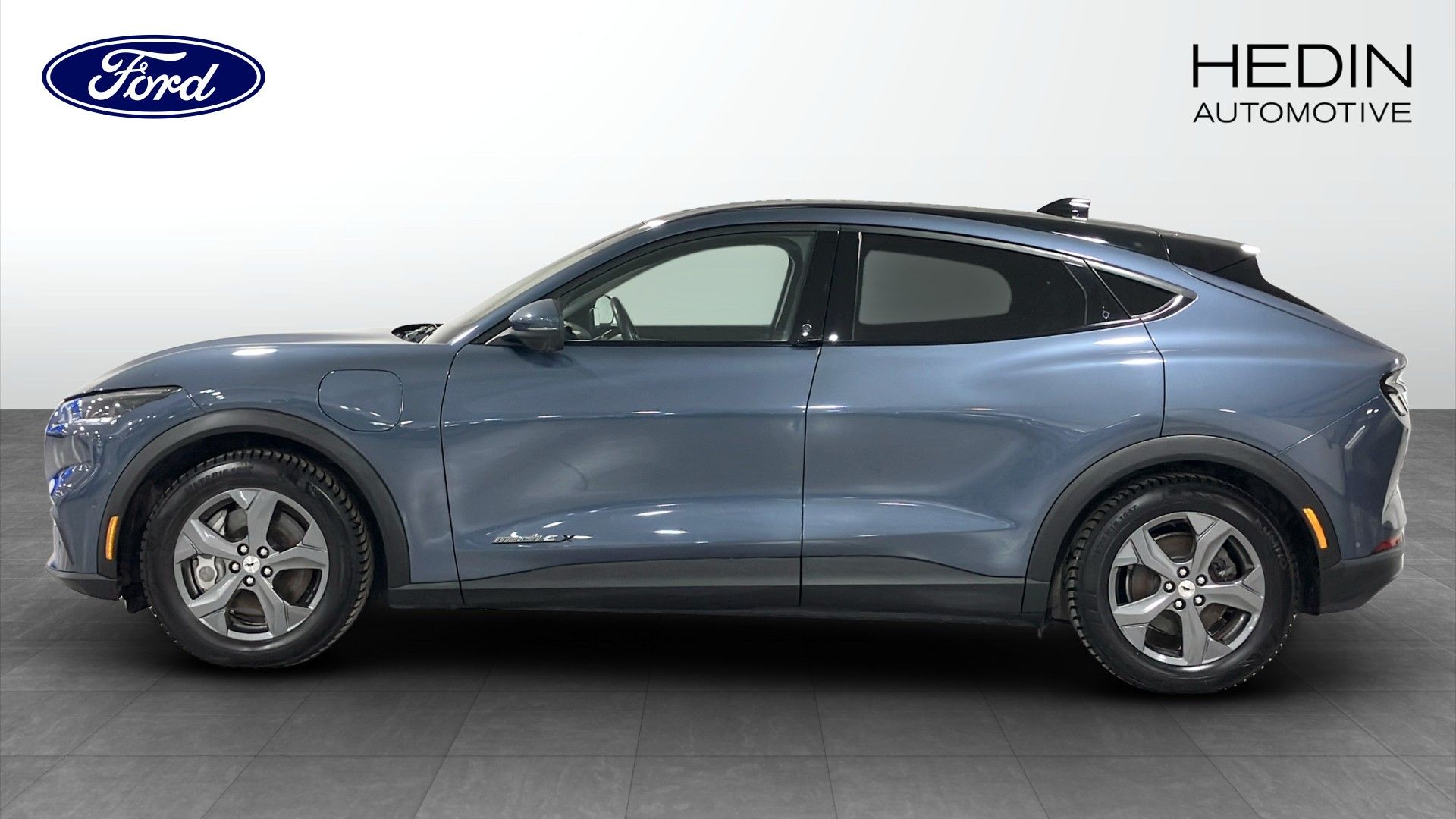 Ford Mustang Mach-E RWD Long Range 2021, photo 6/9