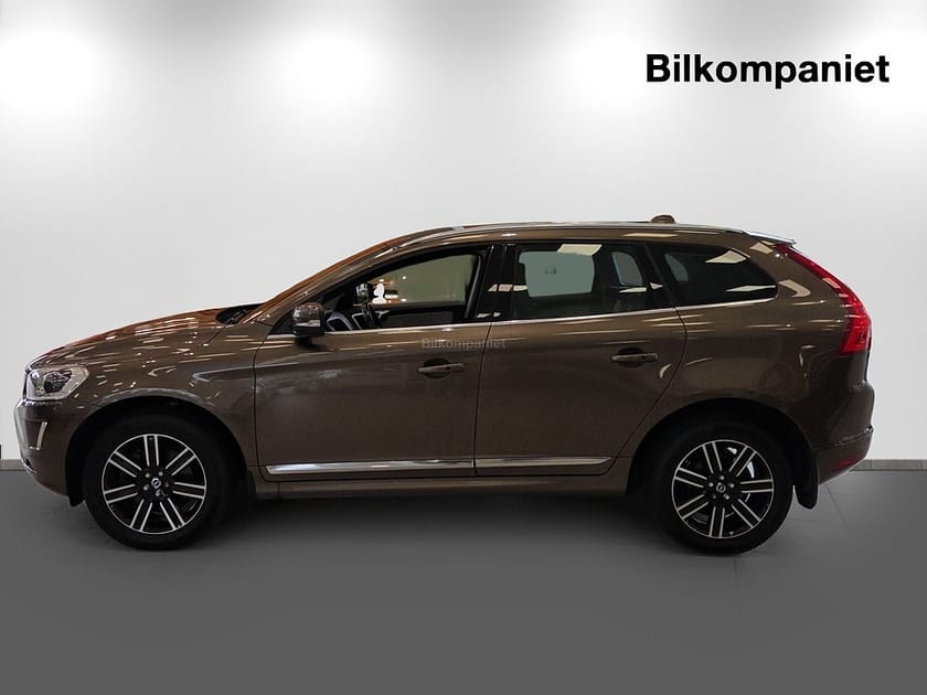 Bild 4 av Volvo XC60 D4 AWD Geartronic Classic Summum (Vinterhjul, Dragkrok)