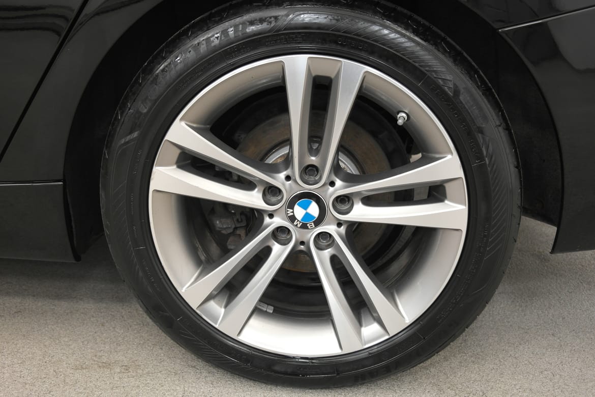 BMW 3-serie 2019 - miniatyr 21
