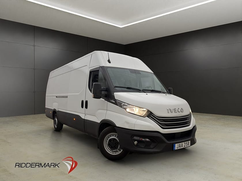 Bild 3 av Iveco Daily 35-140 Van 35 L4H2 2.3JTD FLYTTBIL Värmare 3-Sits Moms