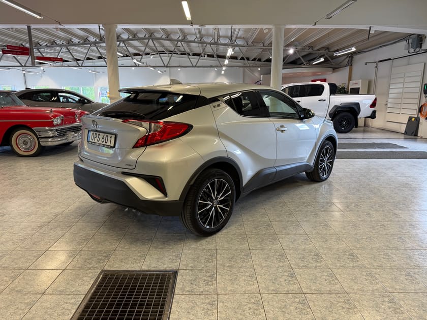 Bild 5 av Toyota C-HR 1,2T AWD X-EDTION SKINN JBL