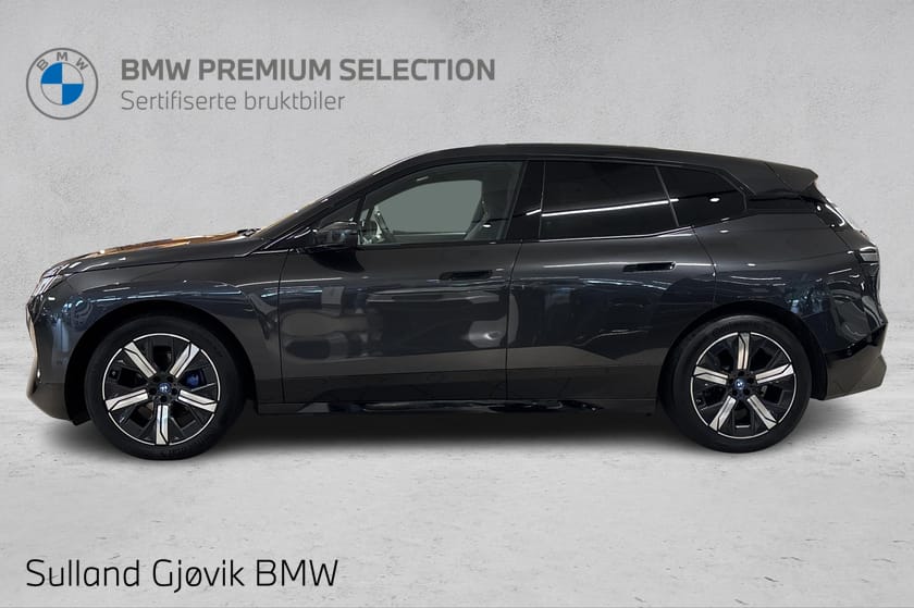 Bilde 2 av BMW iX xDrive40 Signature-package | Sportspakke | Velholdt