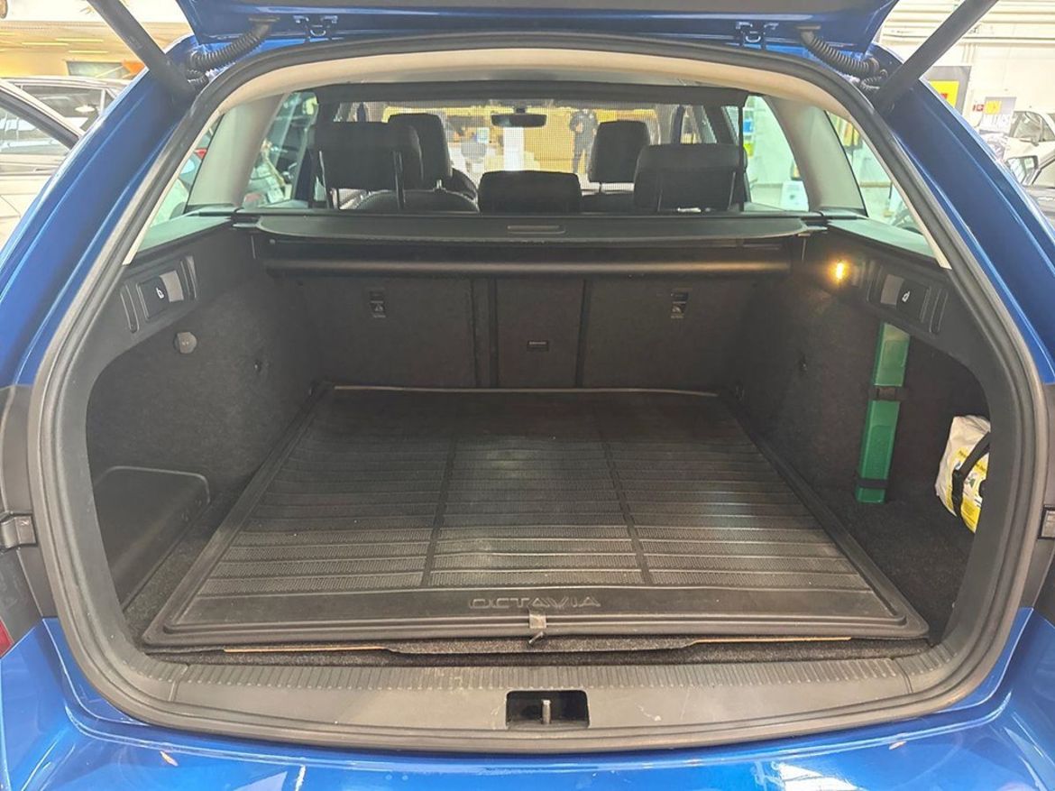 Škoda Škoda Octavia Kombi — bild 14